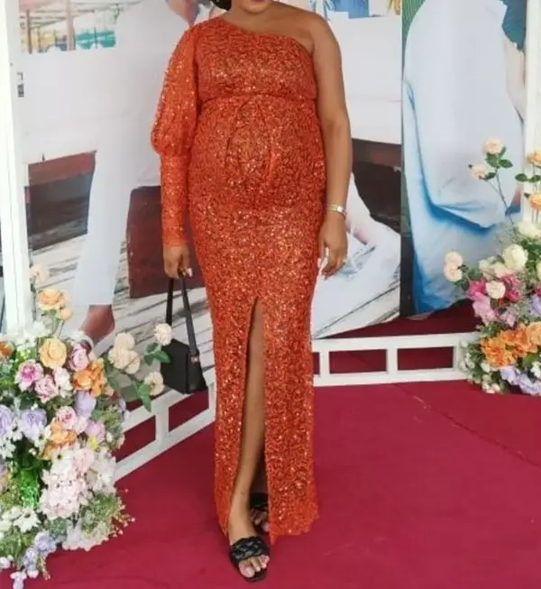 Aso ebi styles for clearance pregnant ladies